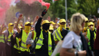 Almanya’da AfD kongresine protesto ablukası