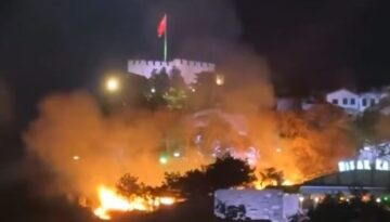 Ankara Kalesi’nde yangın