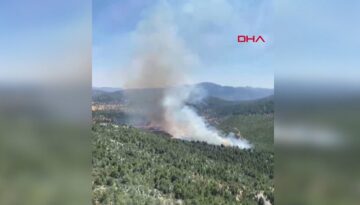 Antalya’da orman yangını: Alevlere havadan ve karadan müdahale