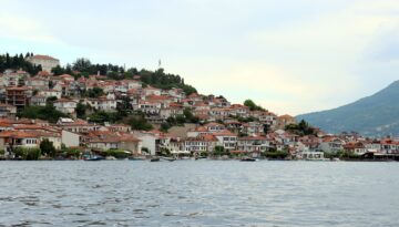 Avrupa’nın en eski gölüne ev sahipliği yapıyor. Türklerin Balkanlar’daki gözdesi
