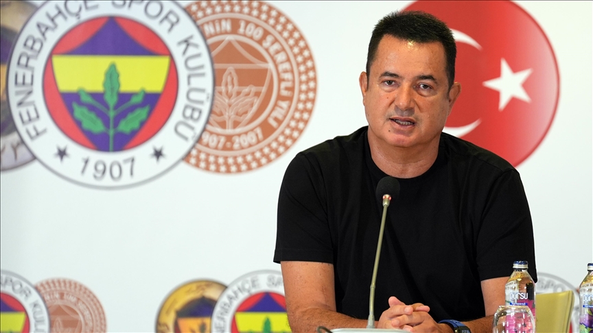 Aziz Yıldırım’ın locasını iptal ettiği Acun Ilıcalı sessizliğini bozdu. “Ücretini ödedim, adalet dersi vereceğim”