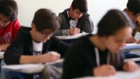 Çanta araması, devamsızlık şartı, disiplin ve kayıt kuralları. MEB’den okul yönetmeliğinde kapsamlı değişiklik
