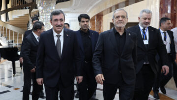 Cumhurbaşkanı Yardımcısı Yılmaz Hamaney’in cenaze töreni için Tahran’da