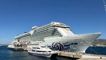 Dev kruvaziyer Bodrum’a binlerce turist getirdi