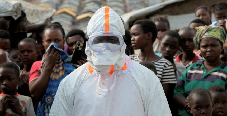 Ebola salgınında bilanço ağırlaşıyor