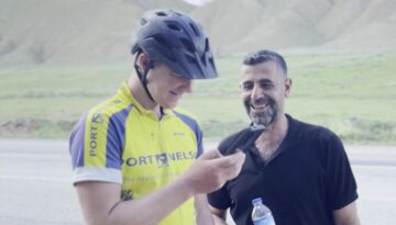 Erzurum’da gülümseten karşılaşma: Erzurum yolunda İngiliz turiste Şenkaya misafirperverliği