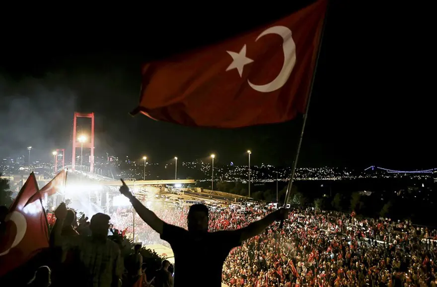 FETÖ’nün darbe girişiminin 10’uncu yılı: 15 Temmuz gecesi saat saat neler yaşandı?