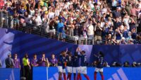 Fransa, İsveç’i 3 golle geçti. Mbappe tarihe geçti