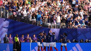Fransa, İsveç’i 3 golle geçti. Mbappe tarihe geçti