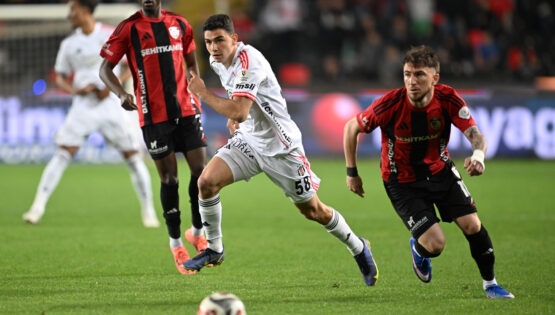 Gaziantep FK’de 5 futbolcuyla yollar ayrıldı