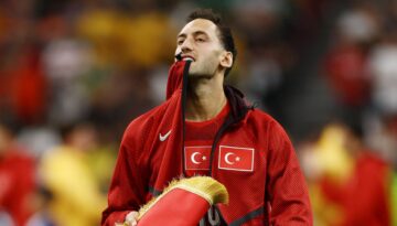 Hakan Çalhanoğlu’nun yeni imajı şaşırttı. Dikkat çeken değişim