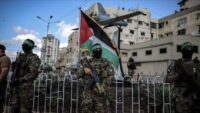 Hamas’ın ateşkes anlaşmasının ikinci aşamasına geçiş için silah bırakmayı kabul ettiği iddia edildi