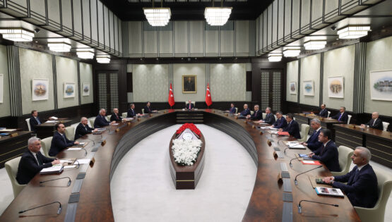 Kabine Ankara’daki tarihi NATO zirvesinin ardından toplanıyor