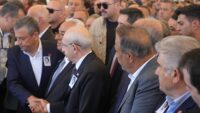 Kılıçdaroğlu ve Özel cenazede yan yana