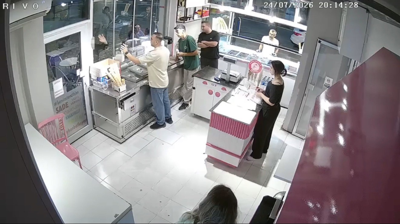 Önce el salladı sonra kurşun yağdırdı. Bir kişi hayatını kaybetti