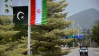 Pakistan, Çin’in teşvikiyle ABD ve İran arasında devreye girdi
