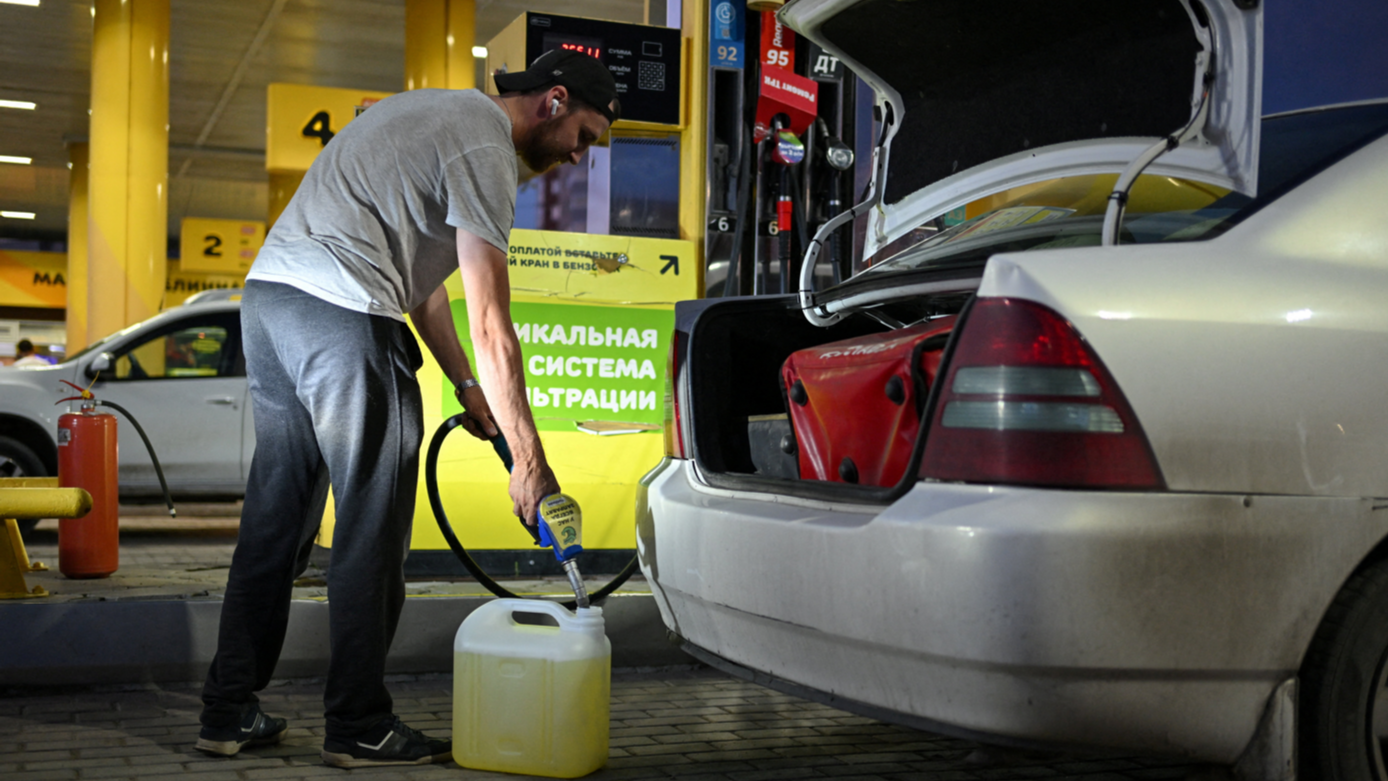 Petrol devi Rusya’da yakıt krizi derinleşiyor