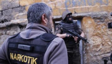 Polis altı ay boyunca takip etti, bu sabah harekete geçti: 382 şüpheli gözaltında
