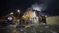 Rusya Ukrayna’yı balistik füzelerle vurdu. Sekiz ölü, Polonya alarmda
