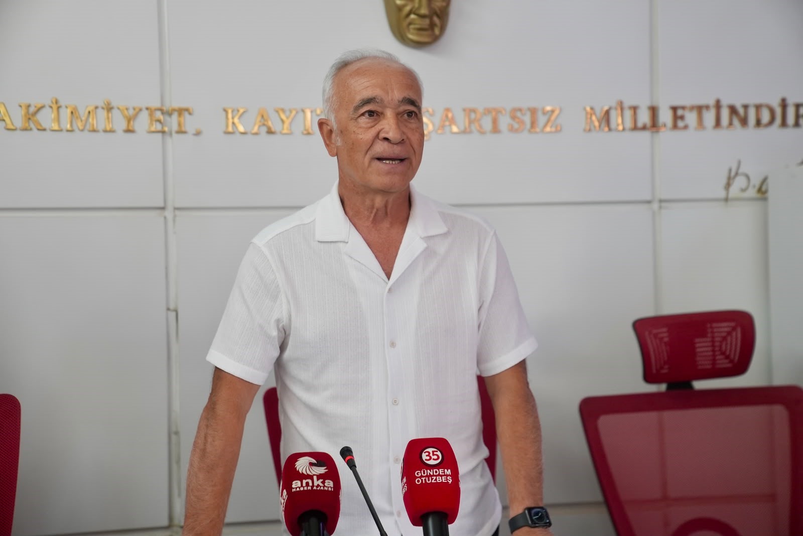 Seferihisar Belediyesi’nde başkanvekili CHP’li Fuat Gümüş seçildi