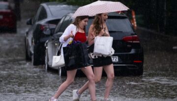 Su baskınlarına dikkat. İstanbul’da sağanak yağış başladı