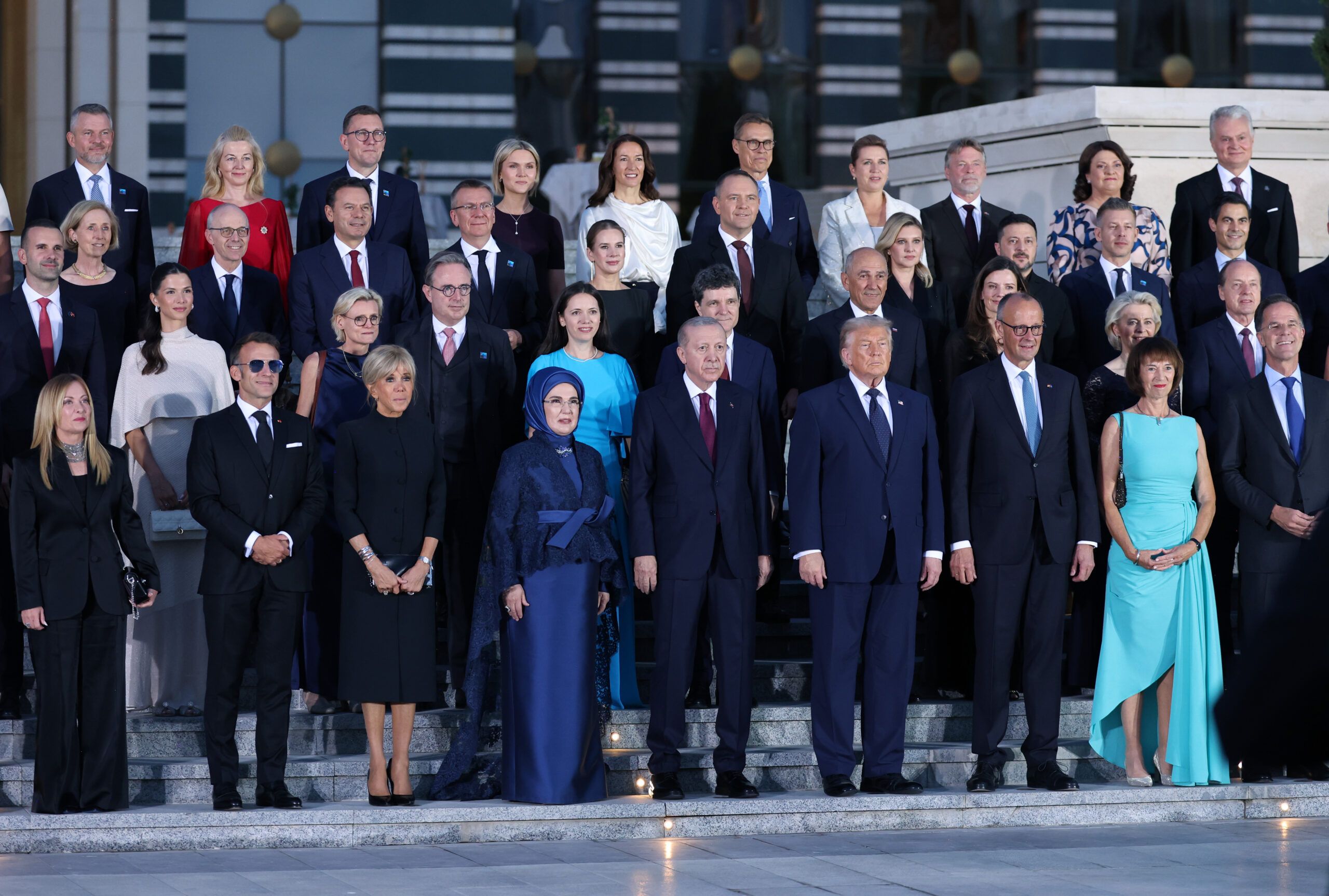 Tarihi NATO Zirvesi’nde ikinci gün. Liderler zirve için Beştepe’ye gidiyor