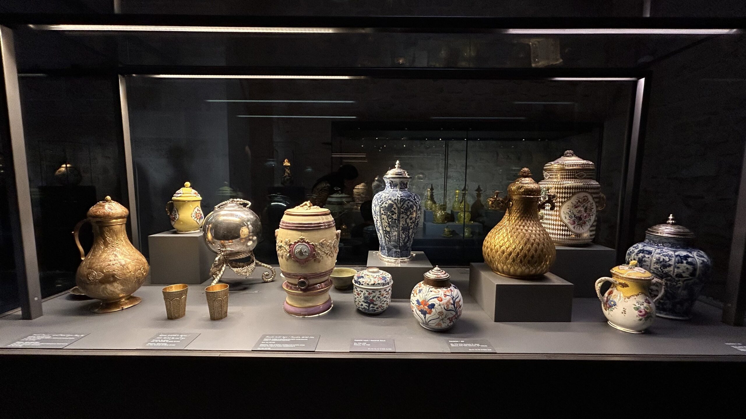 Topkapı Sarayı’nın Şerbethane bölümü açıldı. Artık 174 değil 452 eser sergileniyor
