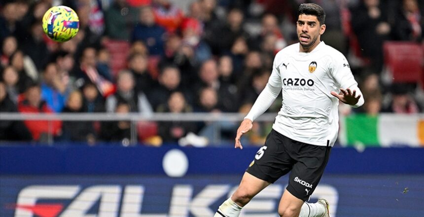Trabzonspor’dan bir transfer daha, milli futbolcuyu resmen açıkladılar