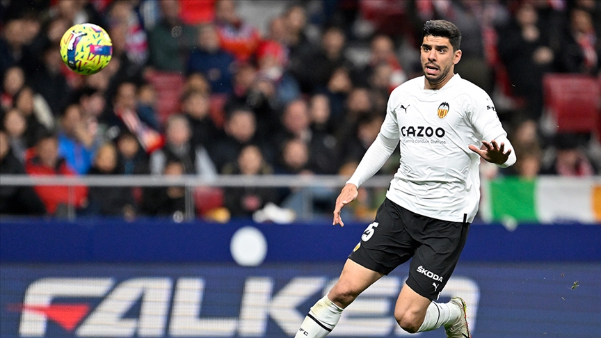 Trabzonspor’dan bir transfer daha, milli futbolcuyu resmen açıkladılar
