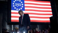 Trump: Komünist tehlike canlandı