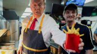 Trump’ın fast-food sevdası bitmiyor. Milyar dolarlık uçakta “Amerikan klasikleri”