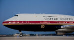 Türkiye dönüşünde son dakika kararı. Trump yeni Air Force One’ı bırakıp eski uçağa geçti