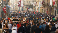 Türkiye, dünyadan daha uzun yaşıyor. TÜİK açıkladı, kadın ve erkeklerin ömür süresi belli oldu