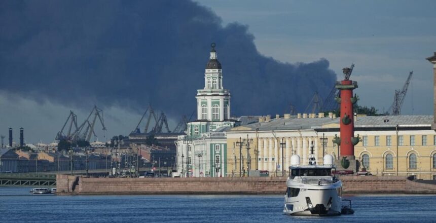 Ukrayna, Rusya’nın Baltık kıyısındaki enerji tesislerini vurdu