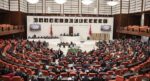 Uzman erbaş kanunu yasalaştı. Sözleşmeli erlere kamu istihdamı