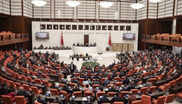 Uzman erbaş kanunu yasalaştı. Sözleşmeli erlere kamu istihdamı