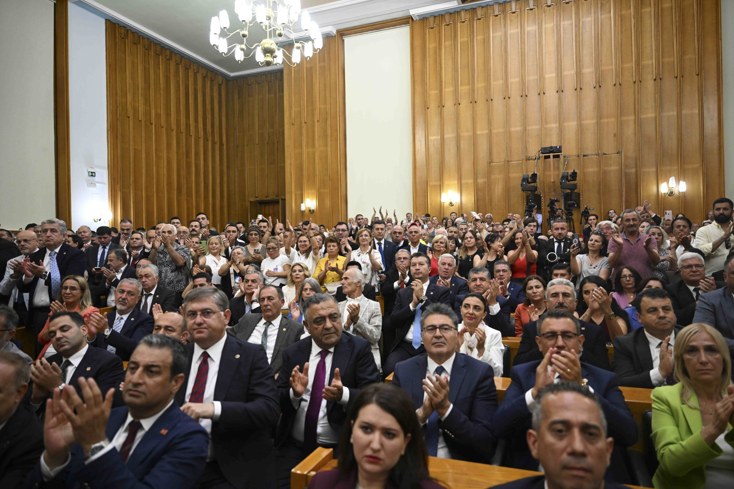 Yeni parti ne zaman kurulacak?