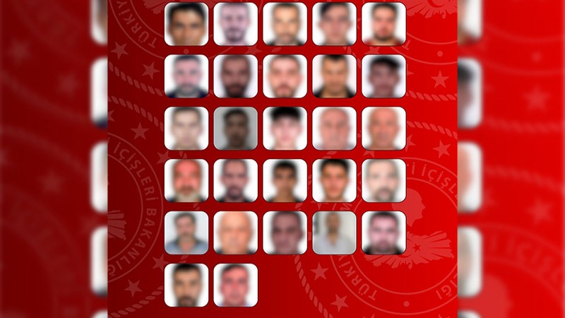 Yurt dışına kaçan 65 firari Türkiye’ye getirildi