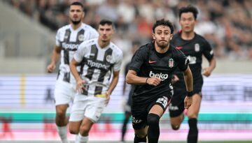 10 kişi kalan Beşiktaş, Hradec Kralove’yi mağlup etti ve avantajı kaptı