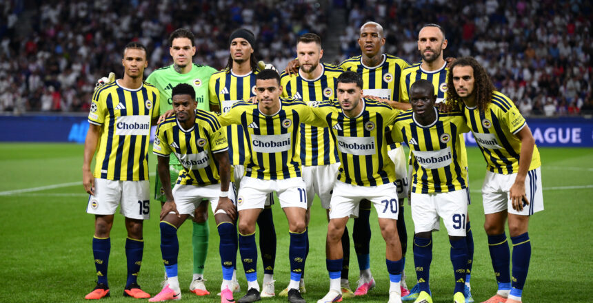 18 yıl sonra gelen mutluluk spor manşetlerinde
