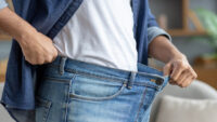2 yıl her gün aynı yemekleri yedi. 95 kilo vererek bambaşka birine dönüştü