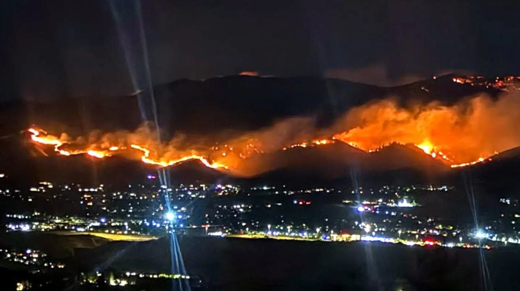 ABD’nin Nevada eyaletinde orman yangını: 87 bin kişi tahliye edildi