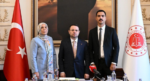 Adalet Bakanı Gürlek, Muhsin Yazıcıoğlu’nun ailesiyle görüştü