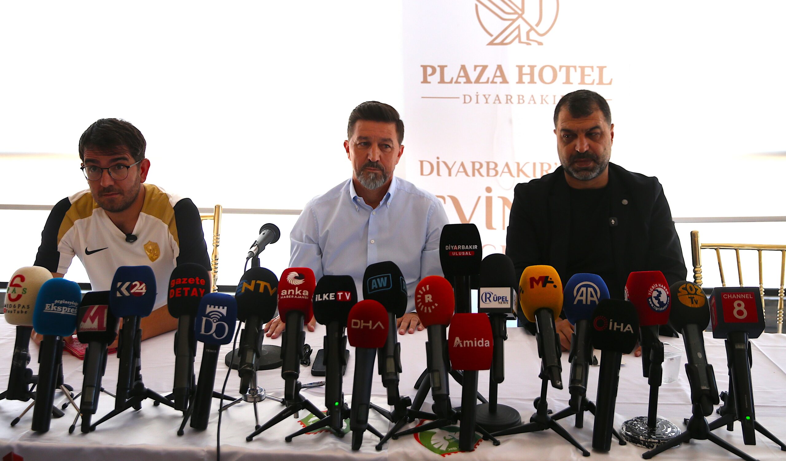 Amedspor’dan Fenerbahçe açıklaması. “3-4 futbolcu istedik, vermediler”