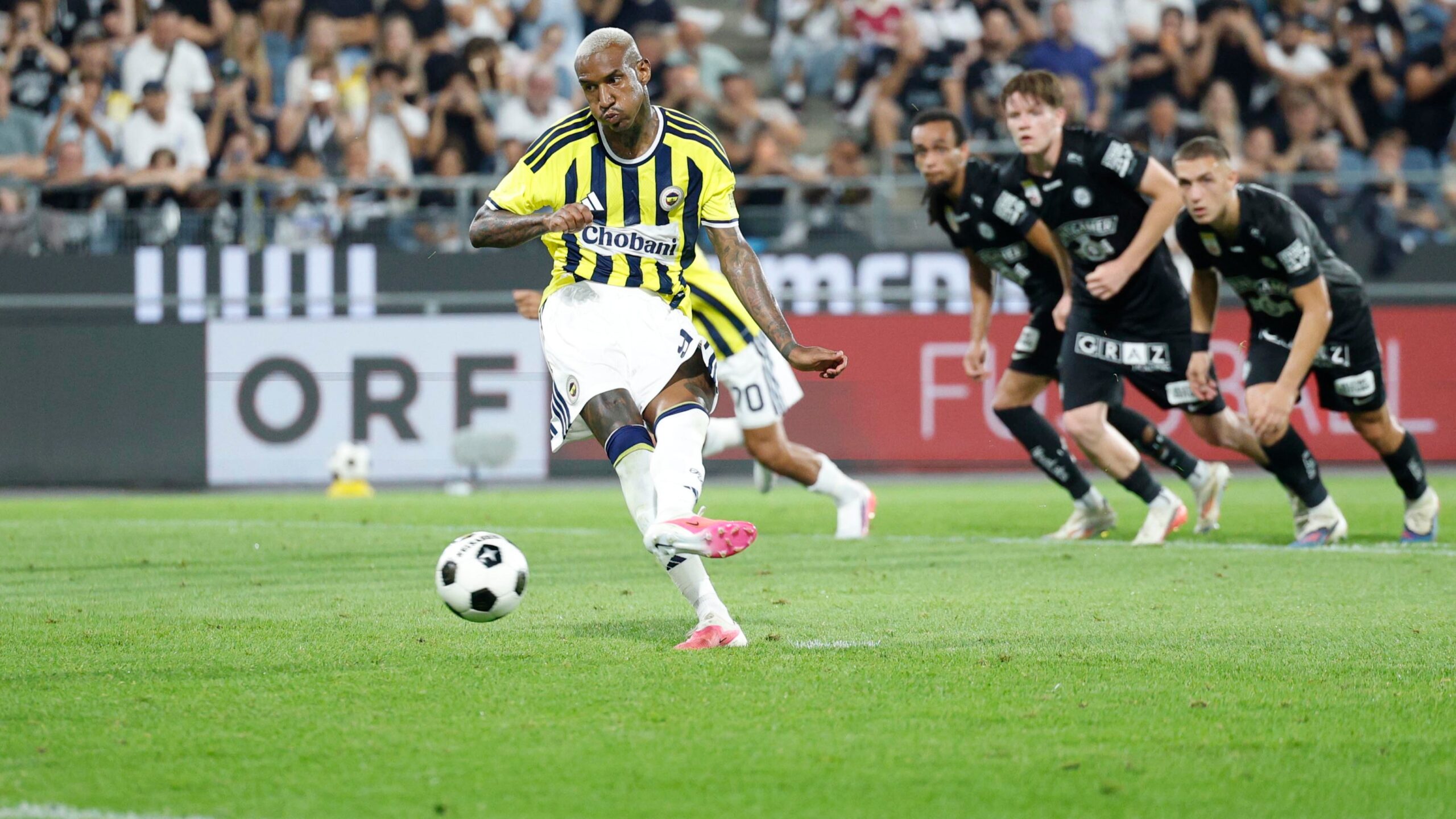 Anderson Talisca’nın Sturm Graz maçındaki penaltısı tarihe geçti