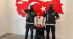 Bakü’de yakalanan suç örgütü şüphelisi Türkiye’ye getirildi