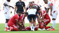 Bayern’in ünlü yıldızı, ikinci kez sahada bayıldı. Musiala, kısa süreliğine bilincini kaybetti