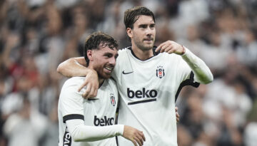 Dolmabahçe’de Vlahovic’in gecesi. 8 gollü maçta Beşiktaş, Çorum FK’yı farklı geçti