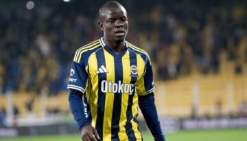 Fenerbahçe, Şampiyonlar Ligi kadrosunda değişikliğe gitti
