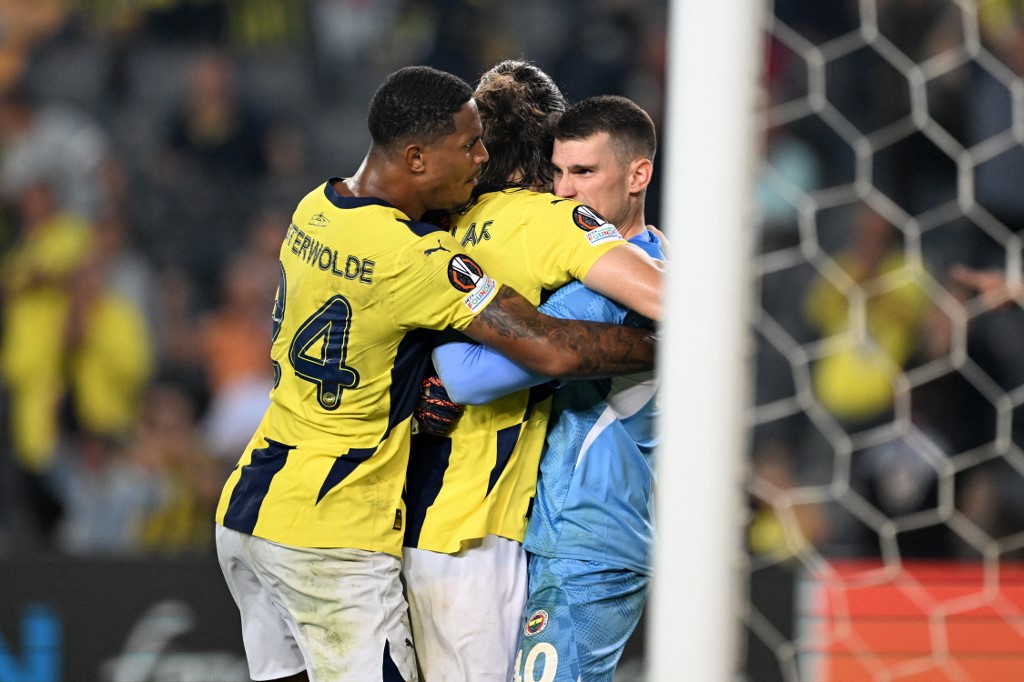Fenerbahçe’de ayrılıklar peş peşe. Bir isim daha veda ediyor